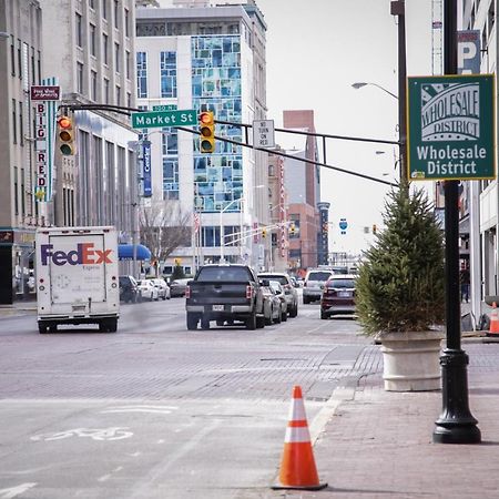 Frontdesk Penn Street Tower Apts Downtown Indy Apartment Indianapolis Ngoại thất bức ảnh