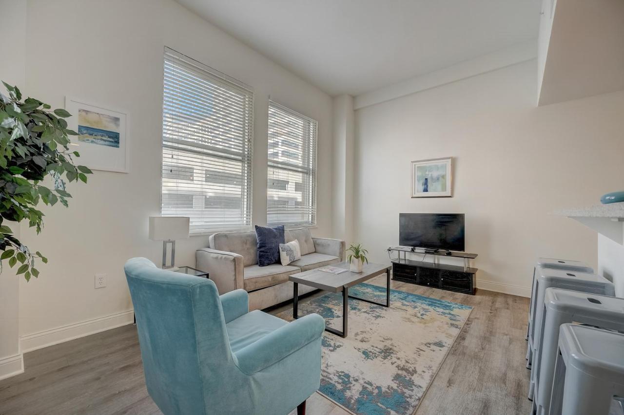 Frontdesk Penn Street Tower Apts Downtown Indy Apartment Indianapolis Ngoại thất bức ảnh