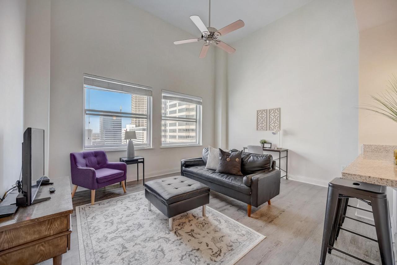 Frontdesk Penn Street Tower Apts Downtown Indy Apartment Indianapolis Phòng bức ảnh
